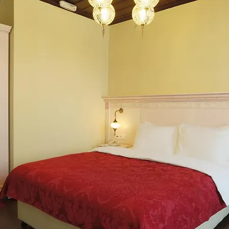 住宿加早餐酒店 布尔萨依皮佑鲁住宿加早餐旅馆 伯萨