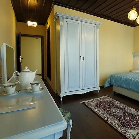 ıpekyolu Oda ve Kahvaltı 4*